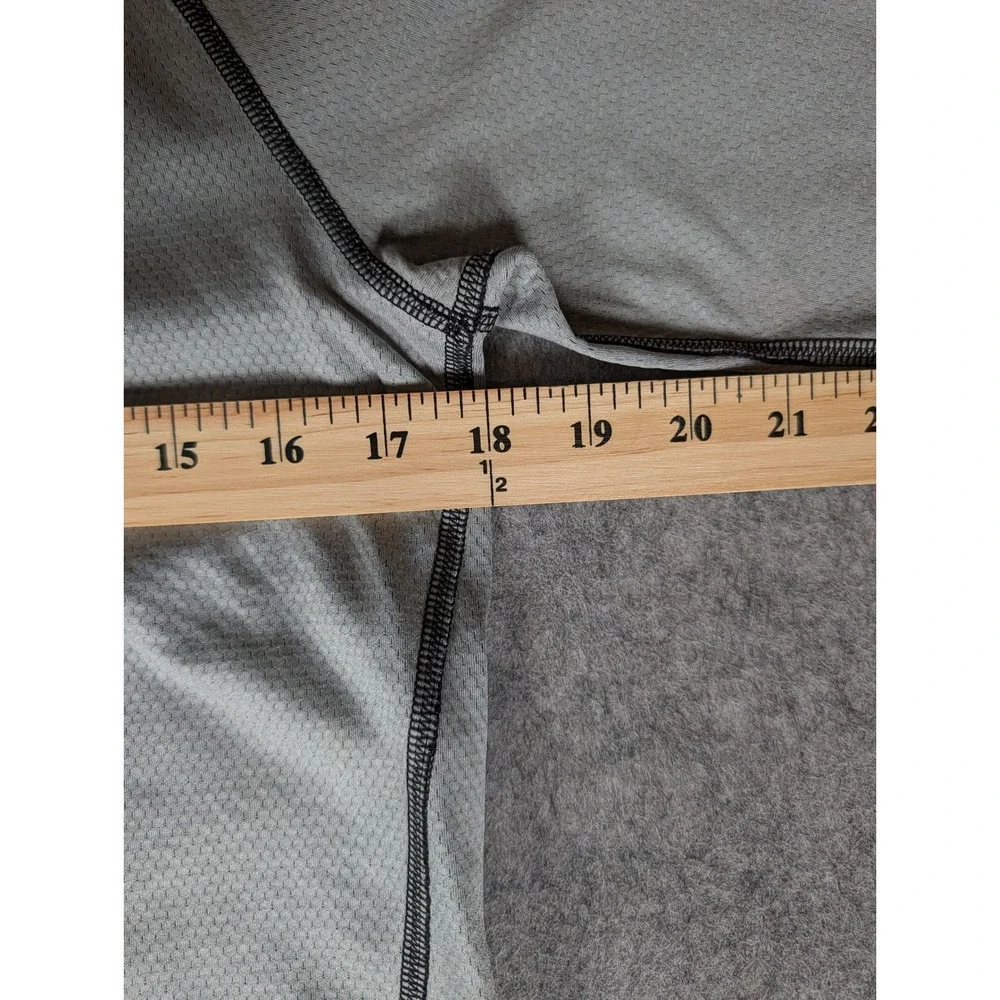 Under Armour ColdGear Mens Gray Textured 1/4 Zip Fitted Training Pullover SM - Picture 9 of 9
